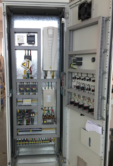 風(fēng)機(jī)電氣控制柜的維保和功能檢測(cè)